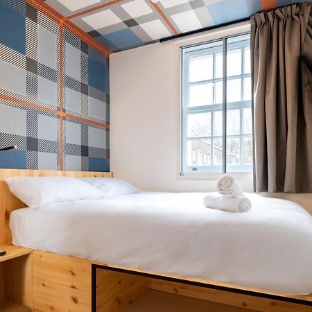 Easyhotel Paddington London Exterior foto